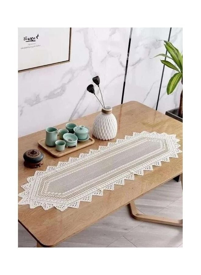 مفرش طاولة بتصميم مفرغ من الدانتيل أبيض - Image 4